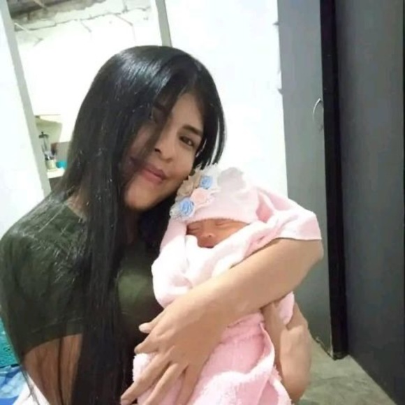 Meet your Posher, Maria - Picture 1 of 1